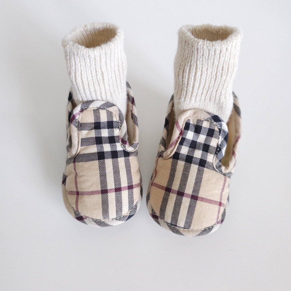 Burberry baby booties socks shoes